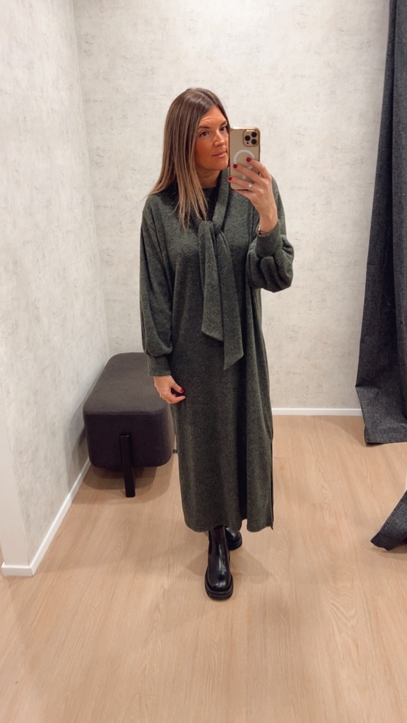 Robe Ava kaki