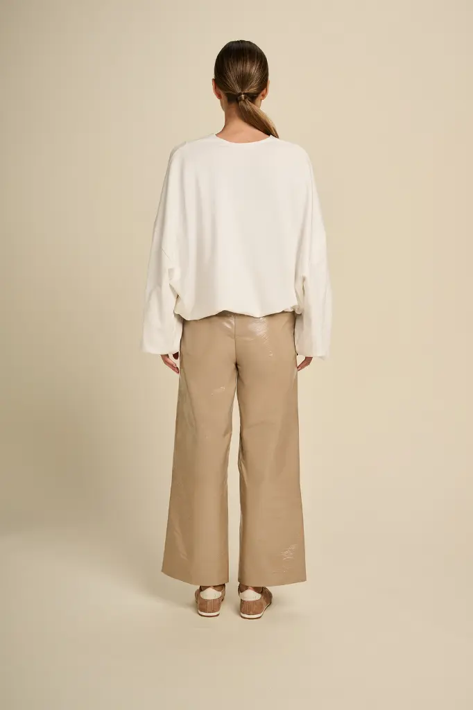 March23_pull_tranquil_ivory_miusa_beige_trousers_4-35914.webp