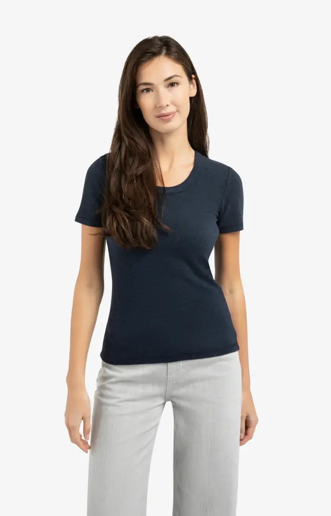 short-sleeve-t-shirt-with-round-neck.webp