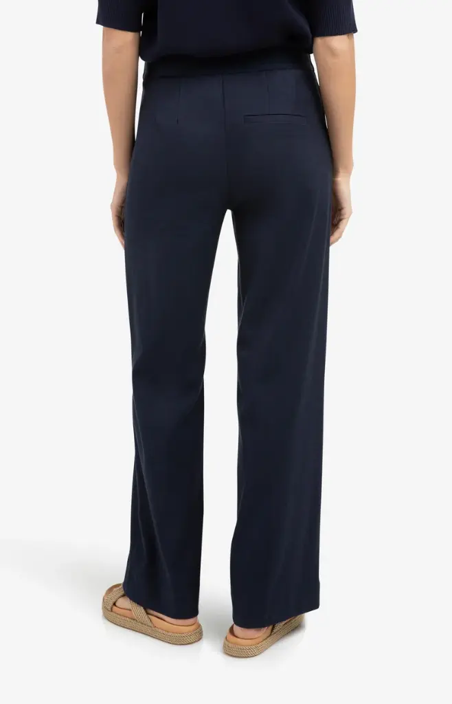 high-waist-trousers-with-decorative-buttons-and-wide-legs_e60eea3f-c8e8-4370-88ef-fc1ac54bdc1e.webp