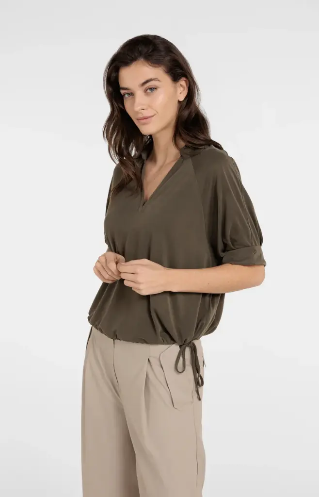 jersey-top-with-pleated-sleeves_5b621a6c-6cde-4d16-b9a2-100d55d922cd.webp