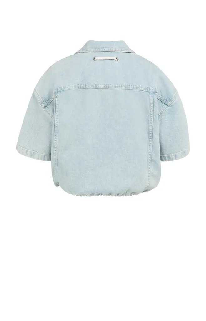 oversized-denim-worker-jacket-with-short-sleeves_4ec5046c-95ec-4865-8cef-6a0c9f6c4dca.webp