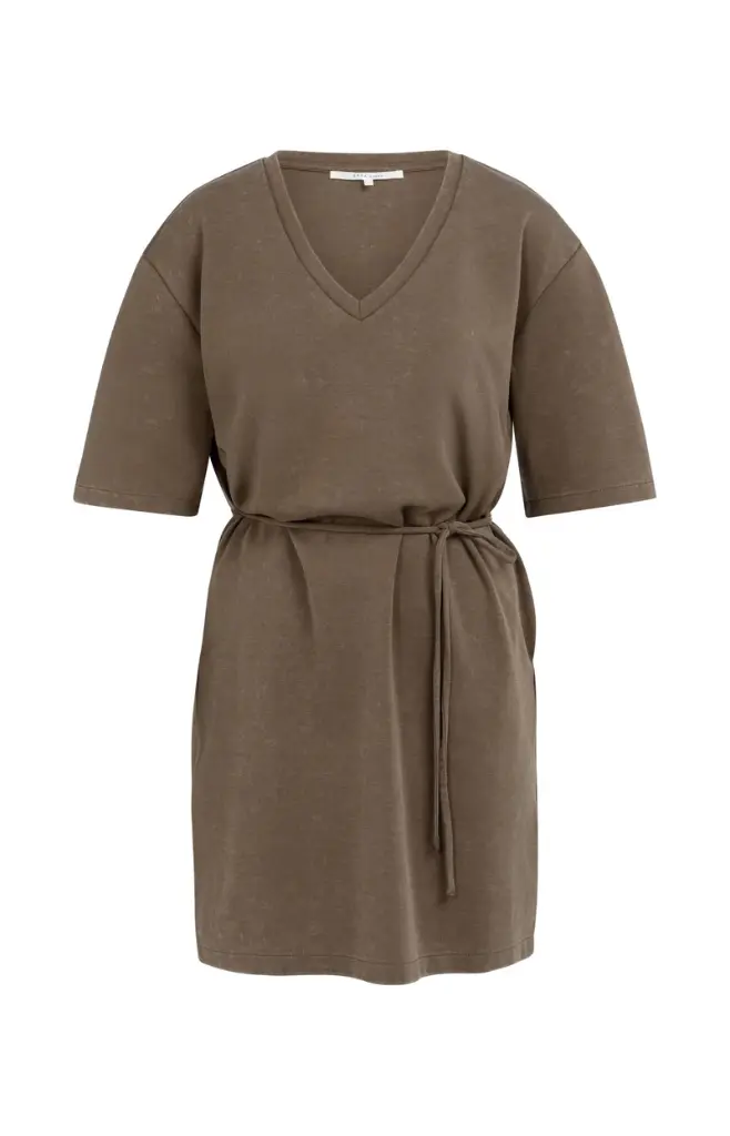jersey-v-neck-dress-with-washed-look-and-tie-belt_6367c574-9051-4651-9948-bc5772ffd10f.webp