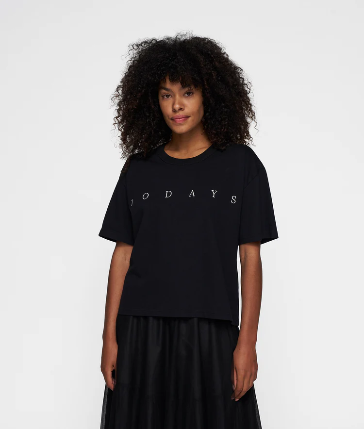  Sleeve tee logo 10 Days