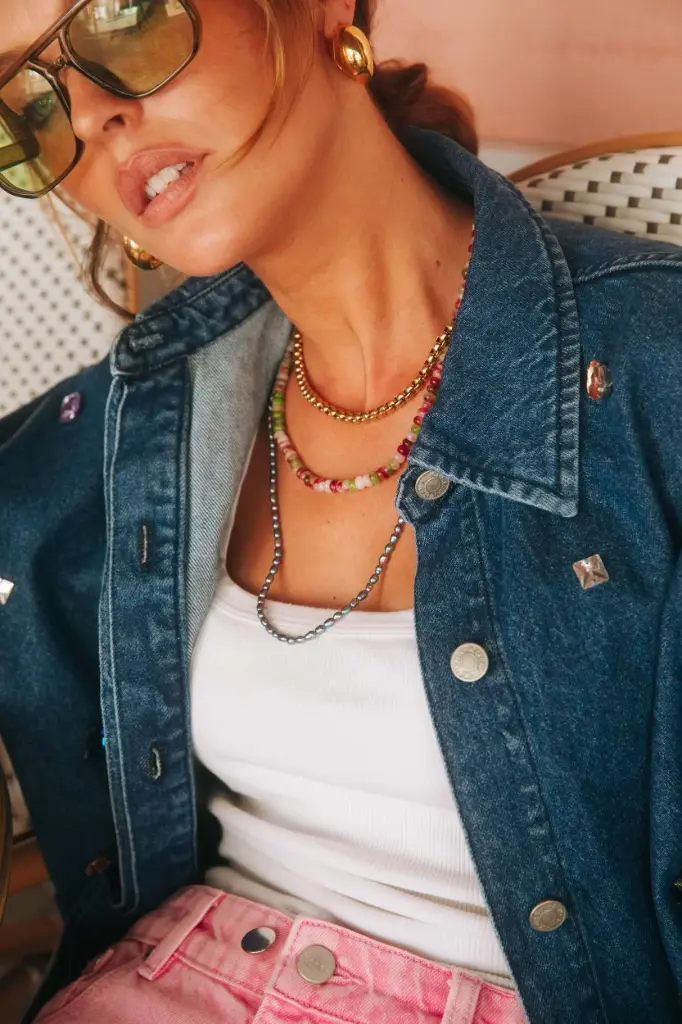 Collier Roger Big Mixed Bonnie Studios