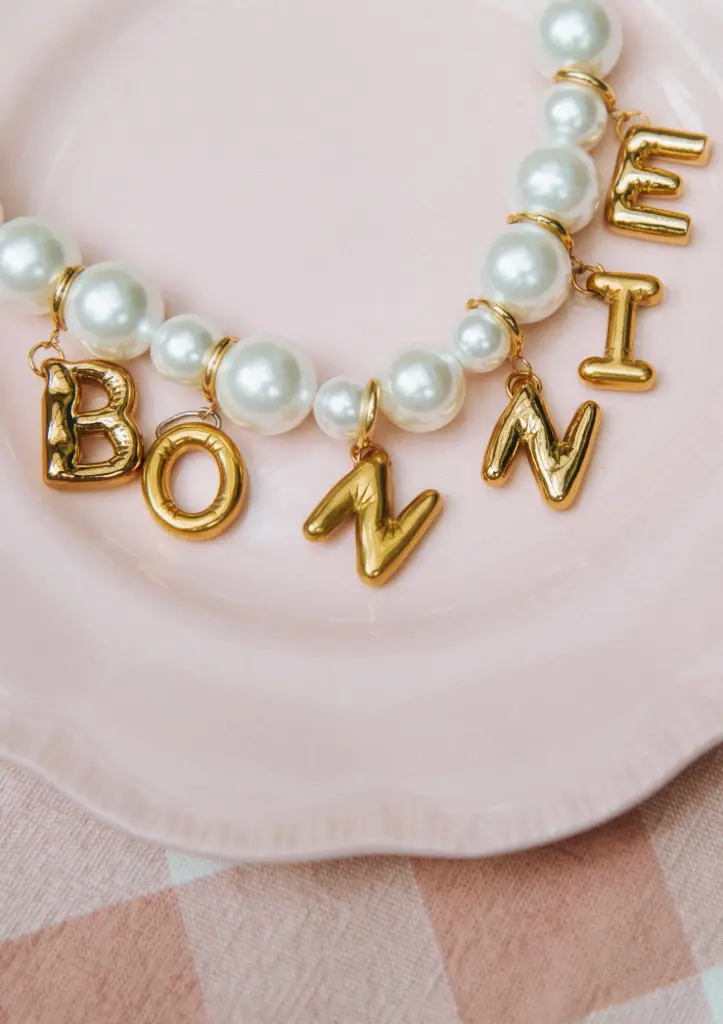 Grand pendentif lettre Bonnie Studios