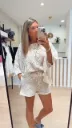 Short dentelle beige