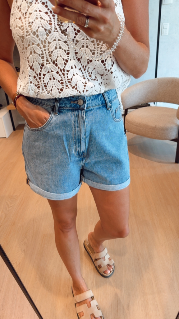 Short en jeans