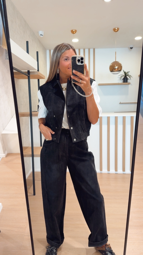 Veste s/manches daim noir Alix