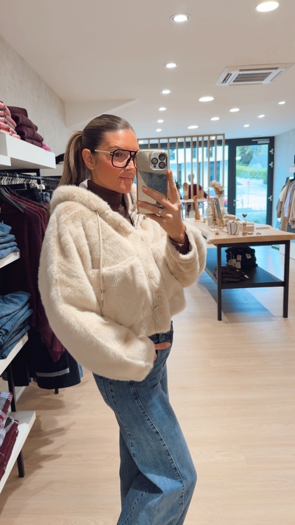 Veste fausse fourrure beige