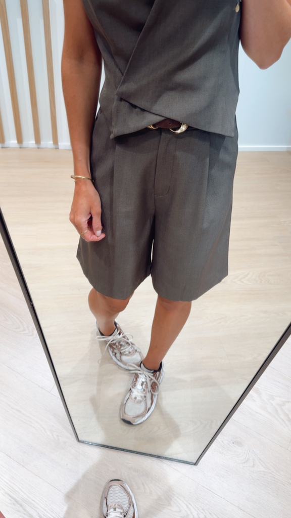 Bermudas marron