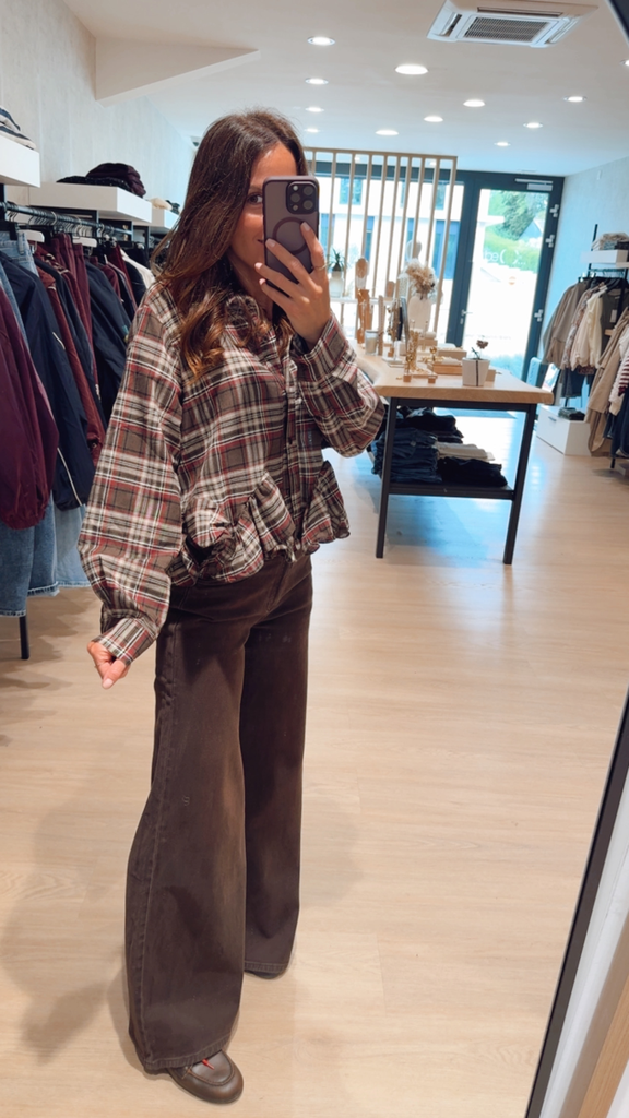 Chemise à carreaux marron