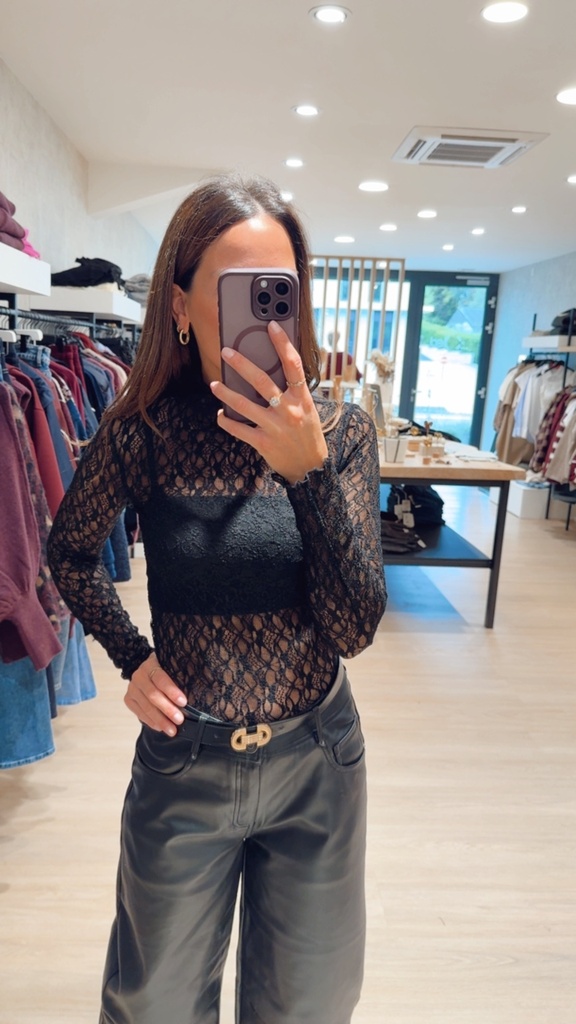 Sous-pull dentelle noir