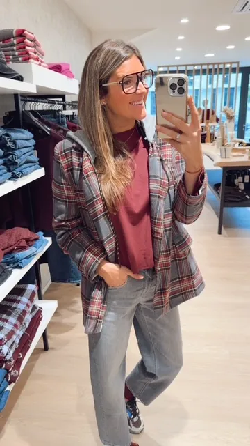 veste à carreaux capuche bordeaux
