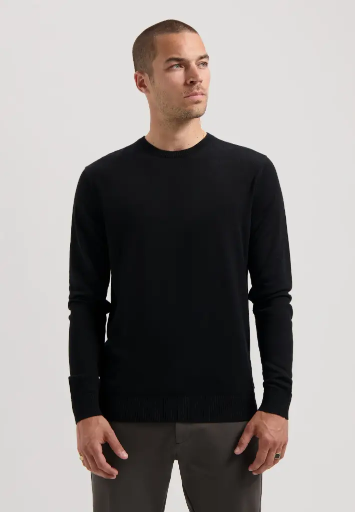 Pull noir Dstrezzed
