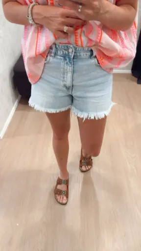 Short Nina 