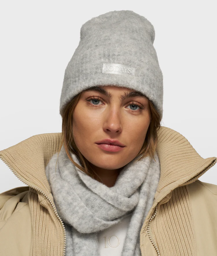 Bonnet gris hairy 10 Days