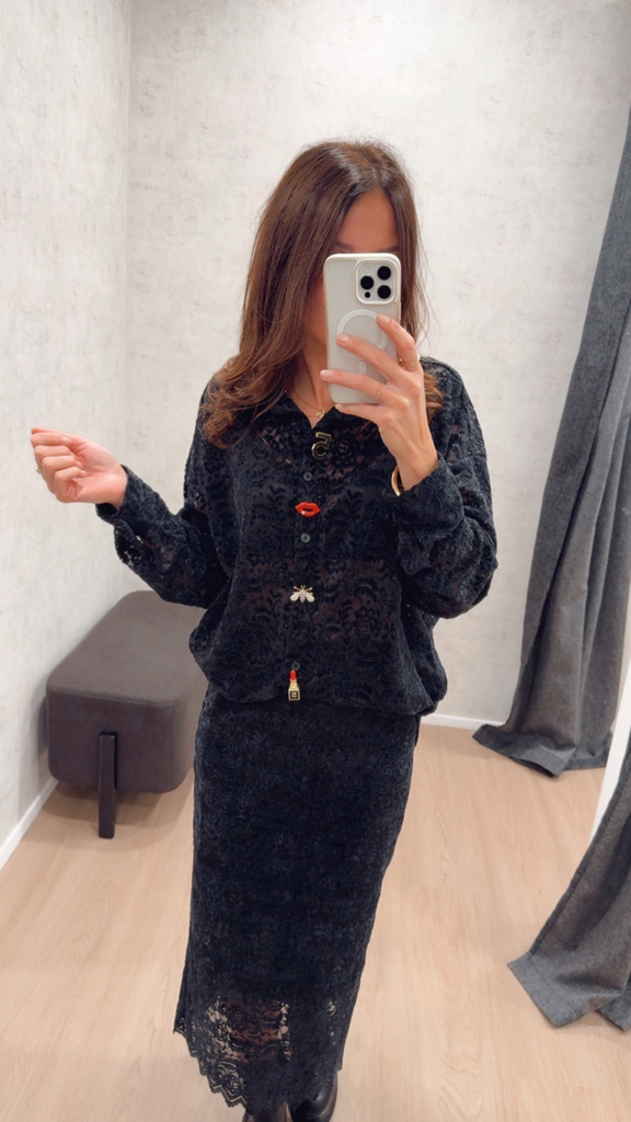 Chemise dentelle 